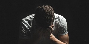 מדוע טיפול בהתמכרויות שמבוסס על ויסות רגשי מצליח למנוע מעידות במקום שבו כוח הרצון נכשל?