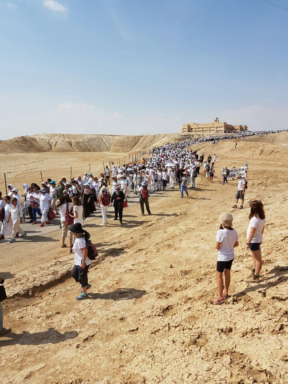 צעדת הנשים בקאסר אל יהוד, צילום: נשים עושות שלום