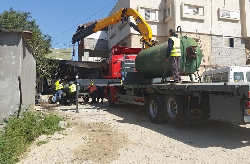 חמש תחנות דלק פיראטיות ברהט פונו ע"י רשות מקרקעי ישראל