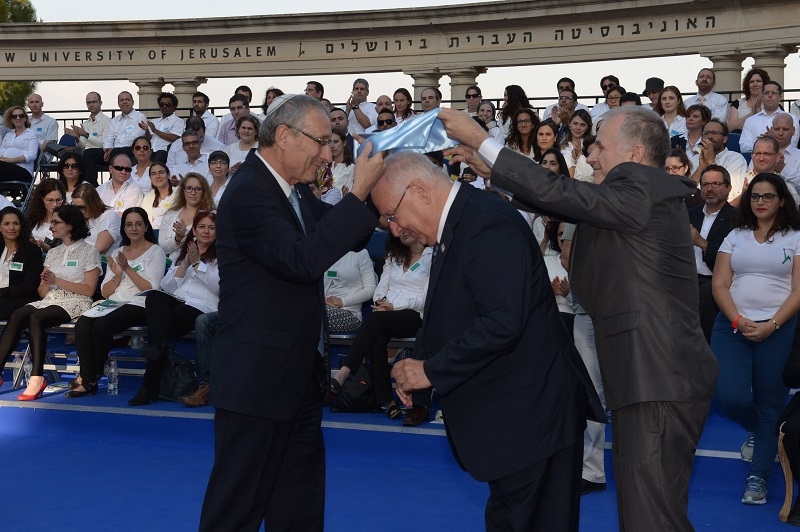 הנשיא ריבלין מקבל תואר ד''ר לשם כבוד מהאוניברסיטה העברית. צילום: מארק ניימן/ לע"מ