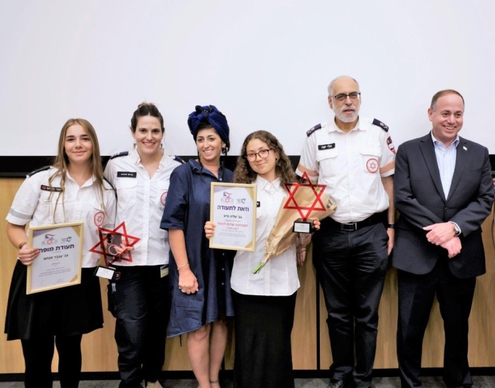 מצטיינות מרחב ירושלים במד