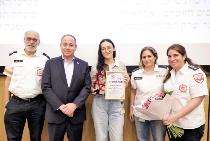 מצטיינת מטה מד
