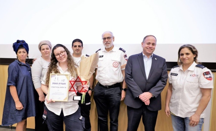 מצטיינת מרחב שרון במד