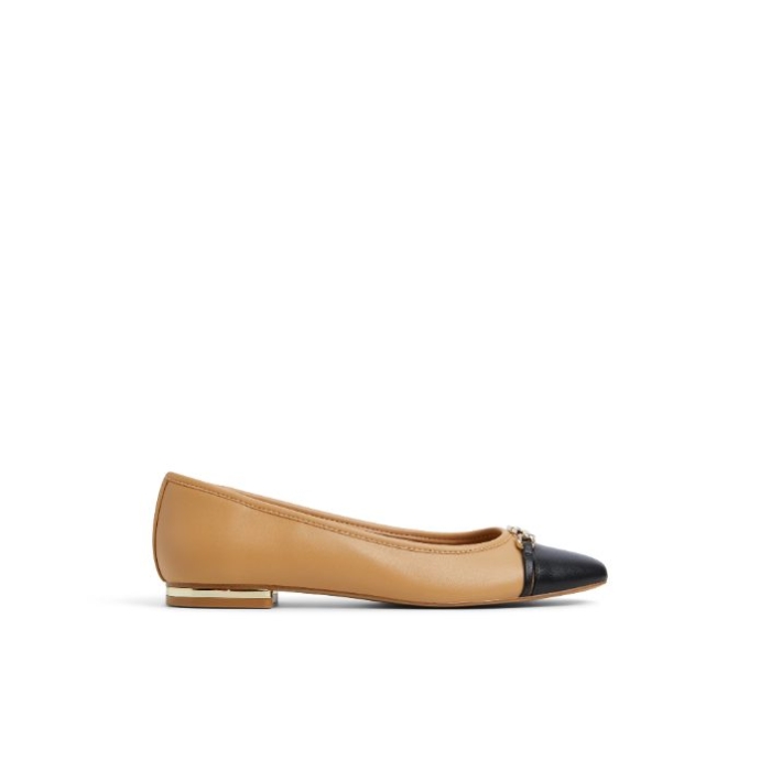 נעלי בלרינה מקולקציית ALDO ליום כיפור, 349.90 שקלים. צילום: יח