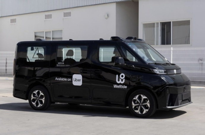 רכב GXR האוטונומי של WeRide ו-Uber במדריד. צילום: יח"צ WeRide