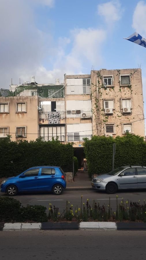 הבניינים הקיימים ברחוב שניאור זלמן בראשון לציון, שייהרסו במסגרת הפרויקט. צילום: שי שחר