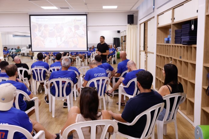 כנס המאמנים הראשון של "החלוץ" לשנת תשפ"ז | צילום: Maxim Dupliy