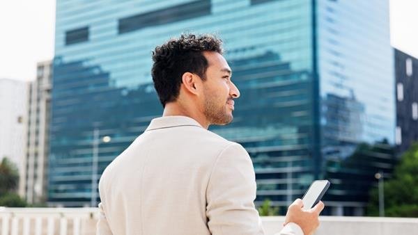 מחקר Holafly for Business: כשהארגון מספק את החיבור הסלולרי, האבטחה עולה לראש סדר העדיפויות של הנוסע העסקי | צילום: Holafly
