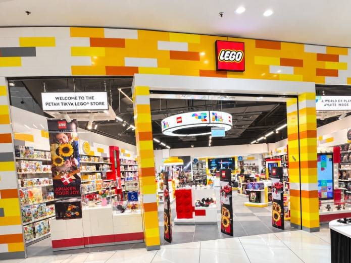חזית חנות LEGO STORE בעופר הקניון הגדול בפתח תקווה | צילום: יח"צ לגו