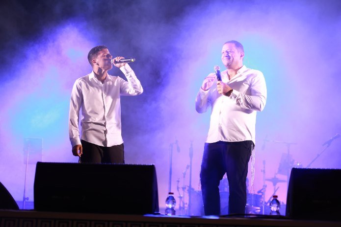 על במת המופע המרכזי באקו פארק אשקלון. צילום: אלדד עובדיה, כפיר שררה ועומרי סילבר