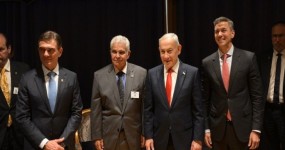 נתניהו נפגש באו"ם עם נשיאי פרגוואי, פנמה ובוליביה ראש הממשלה נתניהו בפגישה המשותפת עם מנהיגי מדינות אמריקה הלטינית בניו יורק | צילום: אבי אוחיון, לע