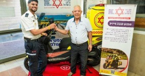 שבוע קטלני בכבישים: צוותי מד״א טיפלו בפצועים בתאונות דרכים קשות אופנוע חירום של מד״א. אילוסטרציה. צילום: אלירן אביטל