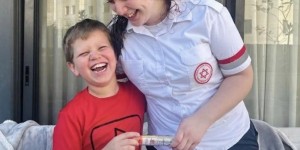 המזרק נשאר במשפחה: נויה בת ה-17 הצילה את חייו של בן דודה שלקה בהתקף אלרגיה חמור נויה מרטפל, מתנדבת נוער במד