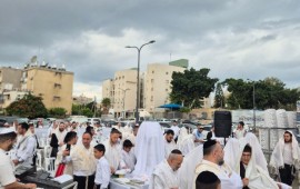 מסורת של קדושה ושמחה: מעמד ברכת הכהנים המרכזית באשקלון מעמד ברכת הכהנים המרכזית באשקלון | צילום: יח