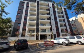 ברוכים הבאים הביתה: נמסרו הדירות באימבר 20 בכפר סבא הבניין החדש ברחוב אימבר 20 בכפר סבא | צילום: י.נ.ו.ב