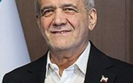 "שישה אנשים בחדר אחד": פזשכיאן חושף מי באמת מחליט בטהרן נשיא איראן מסעוד פזשכיאן. חשף בראיון ל-CBS את קיומו של