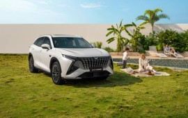 טכנולוגיה מסוגננת: KAIYI X7 Hybrid מציגה שפת עיצוב חדשה KAIYI X7 Hybrid: רקמת התאורה הקדמית הדיגיטלית והפרופורציות הרחבות של הדגם | צילום: Yibin Kaiyi International Trade Co.,Ltd
