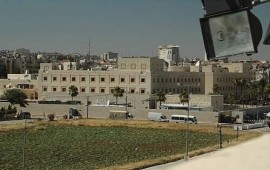 "מזימות בשלבים מתקדמים": ארה"ב מדללת שגרירויות במזרח התיכון מתחם שגרירות ארצות הברית בעמאן, ירדן. השגרירות נמצאת ברשימת הנציגויות שמהן מוצאים עכשיו עובדים ובני משפחה. | צילום: Maureen / ויקישיתוף, CC BY 2.0
