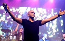 בעקבות המשך הלחימה: המופע של אייל גולן באמפי פארק אשדוד נדחה לחוה"מ סוכות 1459283 10151814929206127 1683713739 n