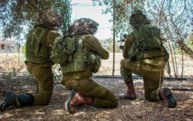 האופציות של אזריה לאחר גזר הדין - סקירת התובע הצבאי לשעבר לוחמי צה