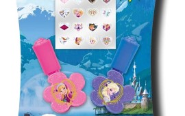 לשבור את הקרח - סט קישוטי ציפורניים של אנה ואלזה סט קישוטי ציפורנים לנשים הקטנות בדמותן של כוכבות הסרט 'פרוזן' מבית 'דיסני'