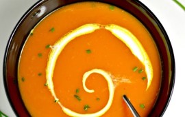 מתכון: מרק כתום עם שמן קוקוס