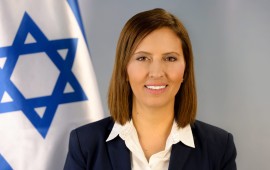 פטור מתור לבני 80 ומעלה שיזמה השרה לשוויון חברתי גילה גמליאל השרה לאזרחים וותיקים גילה גמליאל. צילום: יח