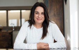 משרד החינוך בקול קורא: לאתר תלמידים מצטיינים לתוכנית המנהיגות של "אות רמון" רונה רמון. צילום: תמי בר שי