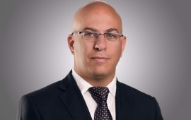 הבעל גילה את המאהב - אך העדיף לשמור על הנישואין עו