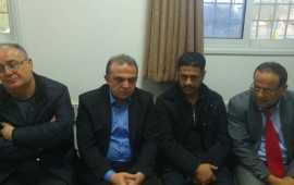 איוב קרא בביקור תנחומים אצל משפחת נאסר בטירה סגן השר קרא, אב המשפחה, שגריר תורכיה בישראל וראש עיריית טירה בביקור אצל משפחת נאסר בטירה