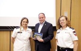 "הפכתם אותנו לארגון הרבה יותר טוב": מאות בוגרי השירות הלאומי סיימו את שירותם במד"א טקס סיום השירות הלאומי במד