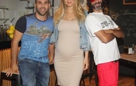 גדי וילצ'רסקי וחן מזרחי משחזרים פרסומות אהובות משנות ה-90 בר רפאלי, גדי וילצ'רסקי וחן מזרחי. צילום: שוקה כהן