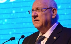 הנשיא ריבלין במרכז ''זכרון מנחם'': 'קרן אור מול מחלת הסרטן' נשיא המדינה, ראובן (רובי) ריבלין