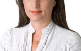 גילתה באיחור שבעלה נסחף לסצנת חילופי הזוגות במושב עו