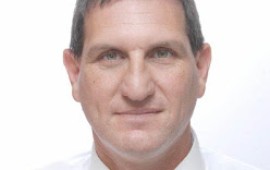 נהגה נגד הכיוון ודרסה עובד מע''צ. פרקליטה: התקף פסיכוטי עו