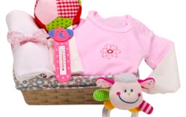 שרות חדש להורים הטריים: החלפת מתנת לידה חינם עם שליח עד הבית סט המתנות המעוצבות של סטודיו אנד ג'וי