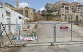 נמל יפו: בפעם השלישית - פונתה פלישה למבנה בשוק הדגים נמל יפו: בפעם השלישית - פונתה פלישה למבנה בשוק הדגים