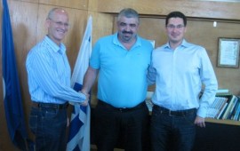 "אופקים להייטק": חיילים משוחררים מבת ים ילמדו מקצועות טכנולוגיים חינם