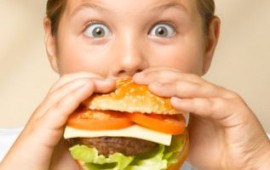 השמנת ילדים: איך עוברים את החופש הגדול?