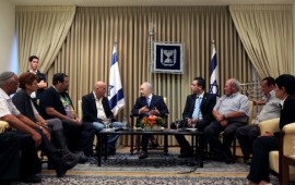 נפגעי הטרור לפרס: "עיסקת שליט פותחת מחדש את הפצעים"