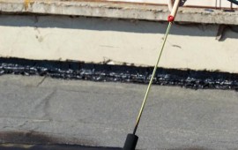 איטום גגות להגנה מלאה על המבנה קרדיט תמונה FREEPIK