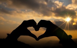 להעניק מכל הלב: מהי הדרך הטובה ביותר לסייע ולהתנדב? קרדיט תמונה FREEPIK