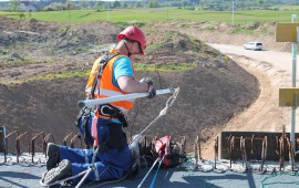 הדרכות עבודה בגובה ושמירה על בריאותם וכשירותם של העובדים