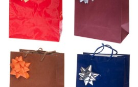 האם חוק השקיות אכן מוריד את צריכת שקיות הניילון בארץ? שקיות נייר