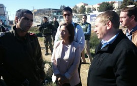 השרה גמליאל בגוש -עציון: "גם היום אנחנו עדיין צריכים להילחם על זכותנו על הארץ" גילה גמליאל בגוש עציון